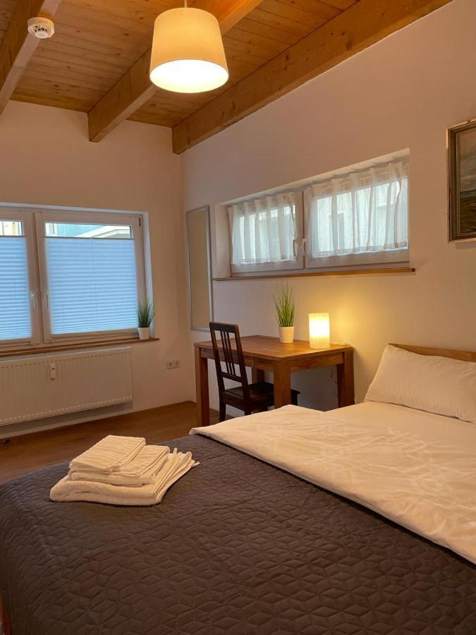 Ferienwohnung Im Stadtzentrum Von Bernau - Komfortable Wohnung Mit 2 Zimmern, Bad, Spuelmaschine, Waschmaschine, Komplette Kueche, Wlan, Terrasse, Ruhige Lage Bernau bei Berlin Exterior photo
